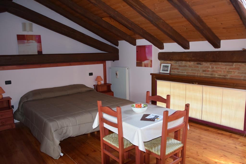 Agriturismo Domus Rustica 科蒙斯 客房 照片