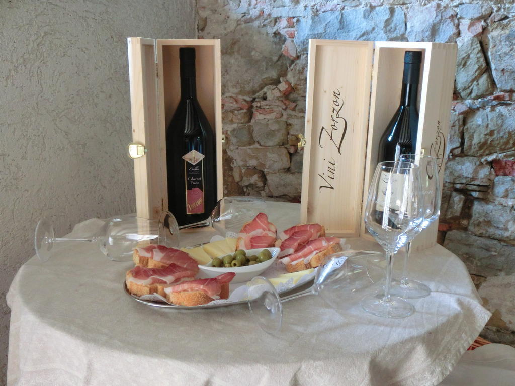 Agriturismo Domus Rustica 科蒙斯 外观 照片