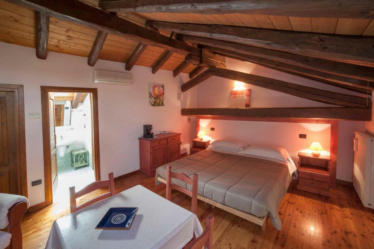 Agriturismo Domus Rustica 科蒙斯 外观 照片