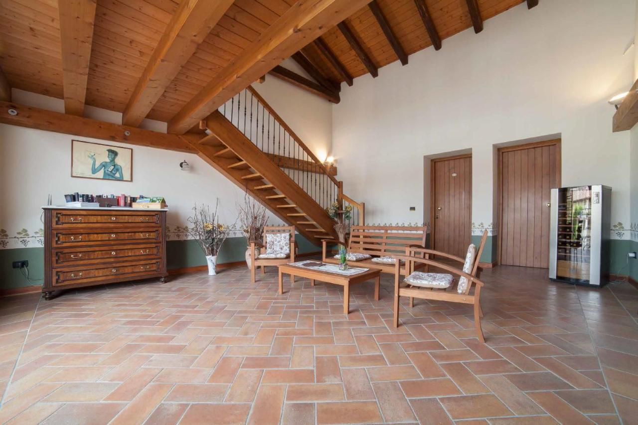 Agriturismo Domus Rustica 科蒙斯 外观 照片